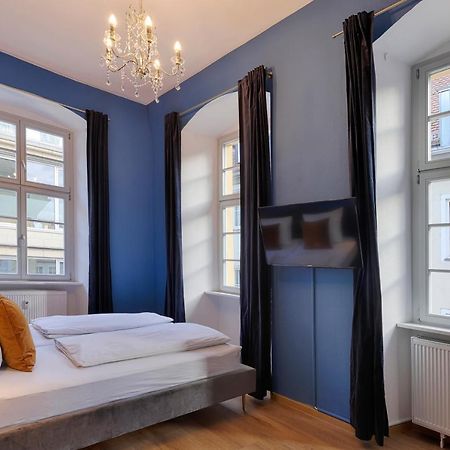 Homie Stay Am Marktplatz - Wohnen Im Historischen Balthasar-Neumann-Apartment Βίρτσμπουργκ Εξωτερικό φωτογραφία